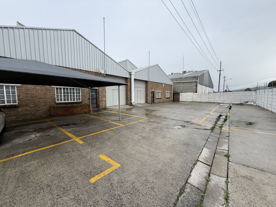 To Let commercial Property for Rent in Beaconvale Western Cape